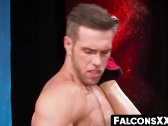 FalconsXXX.com - Blue muscle hunk raw fucks his red friend doggystyle in a wild ride