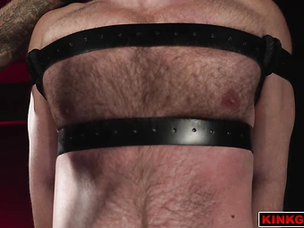 WOW, now this is terrific! BDSM master Christian Wilde is so good!