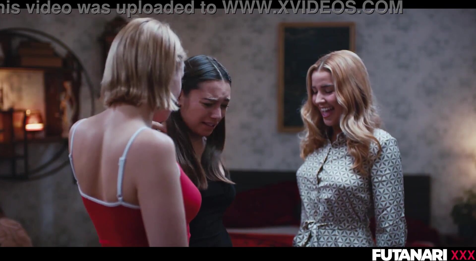 2 blondes 1 dark shemale roots girl in pussylicker tran